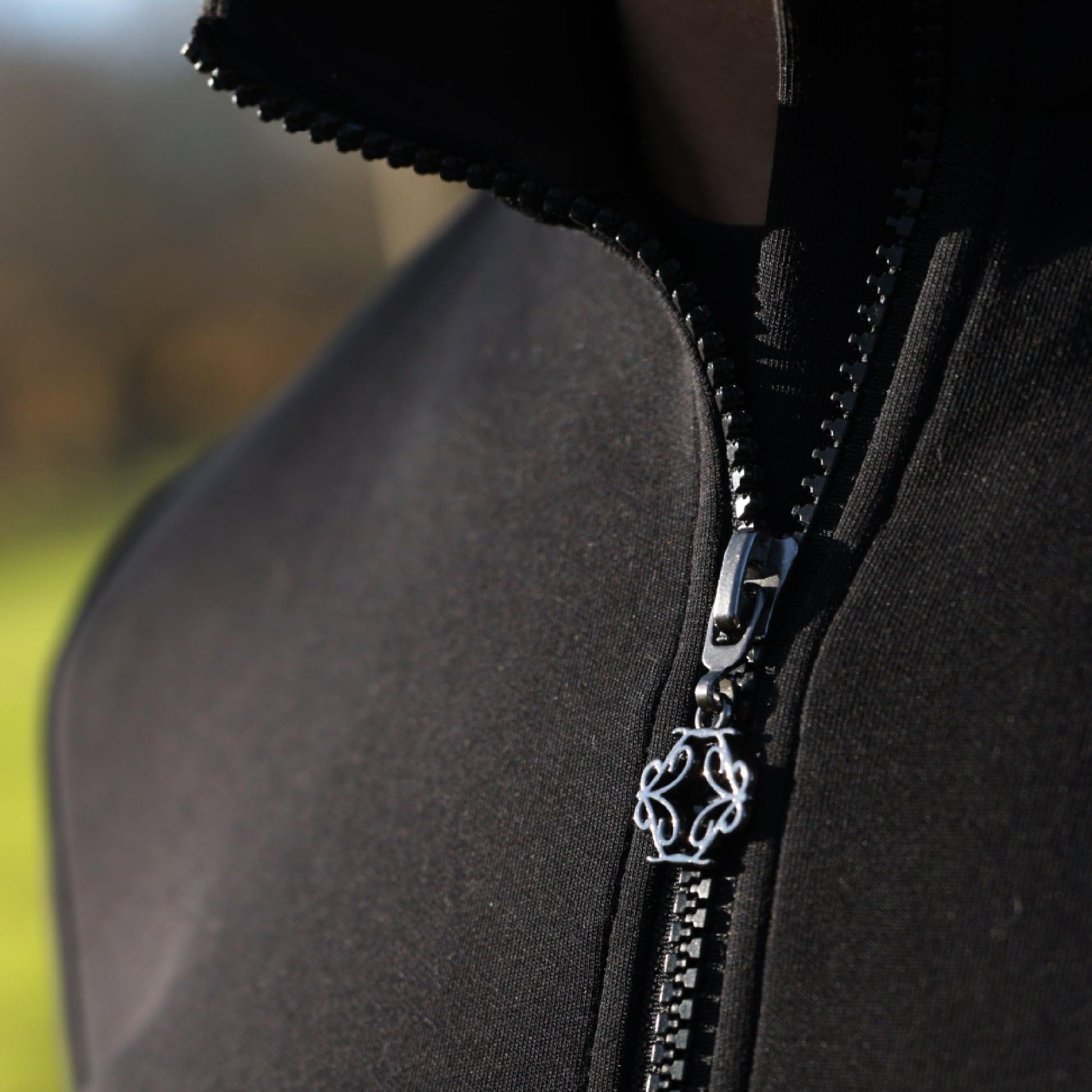 The Ravello Quarter Zip | Black