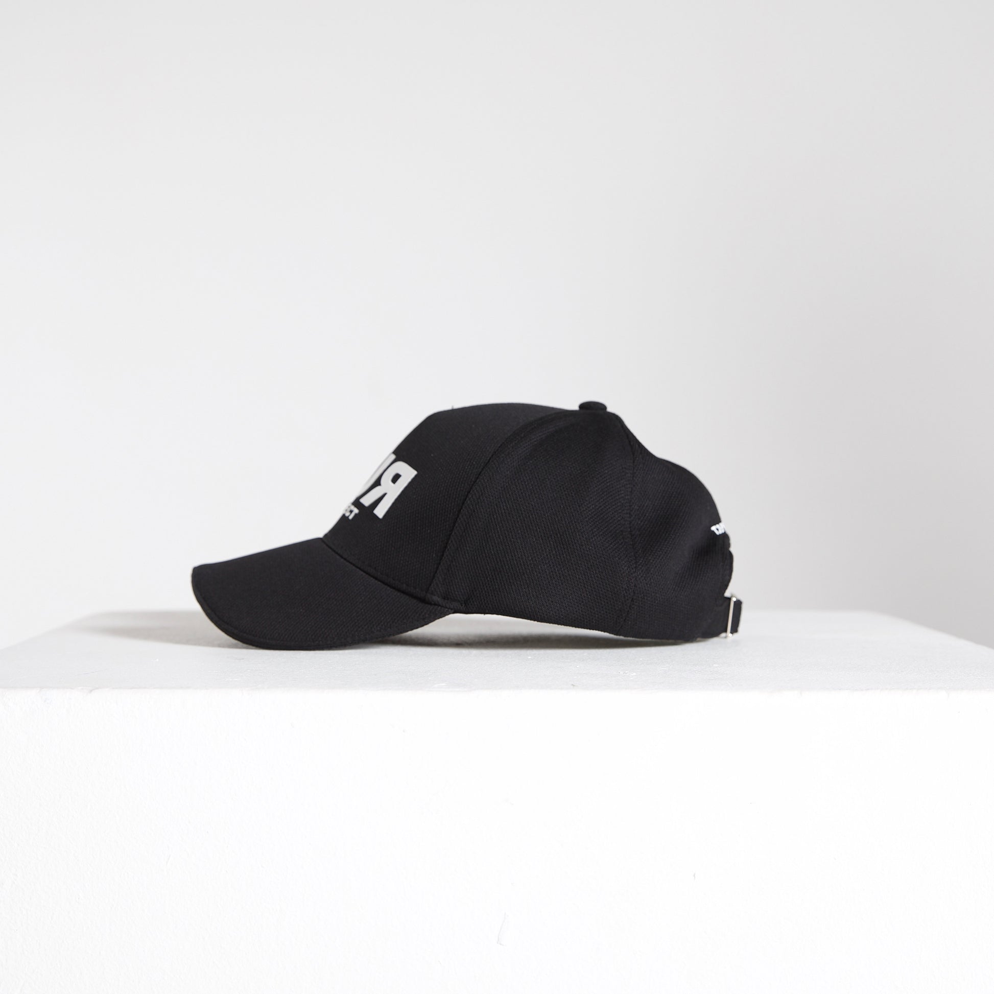 Performance Cap