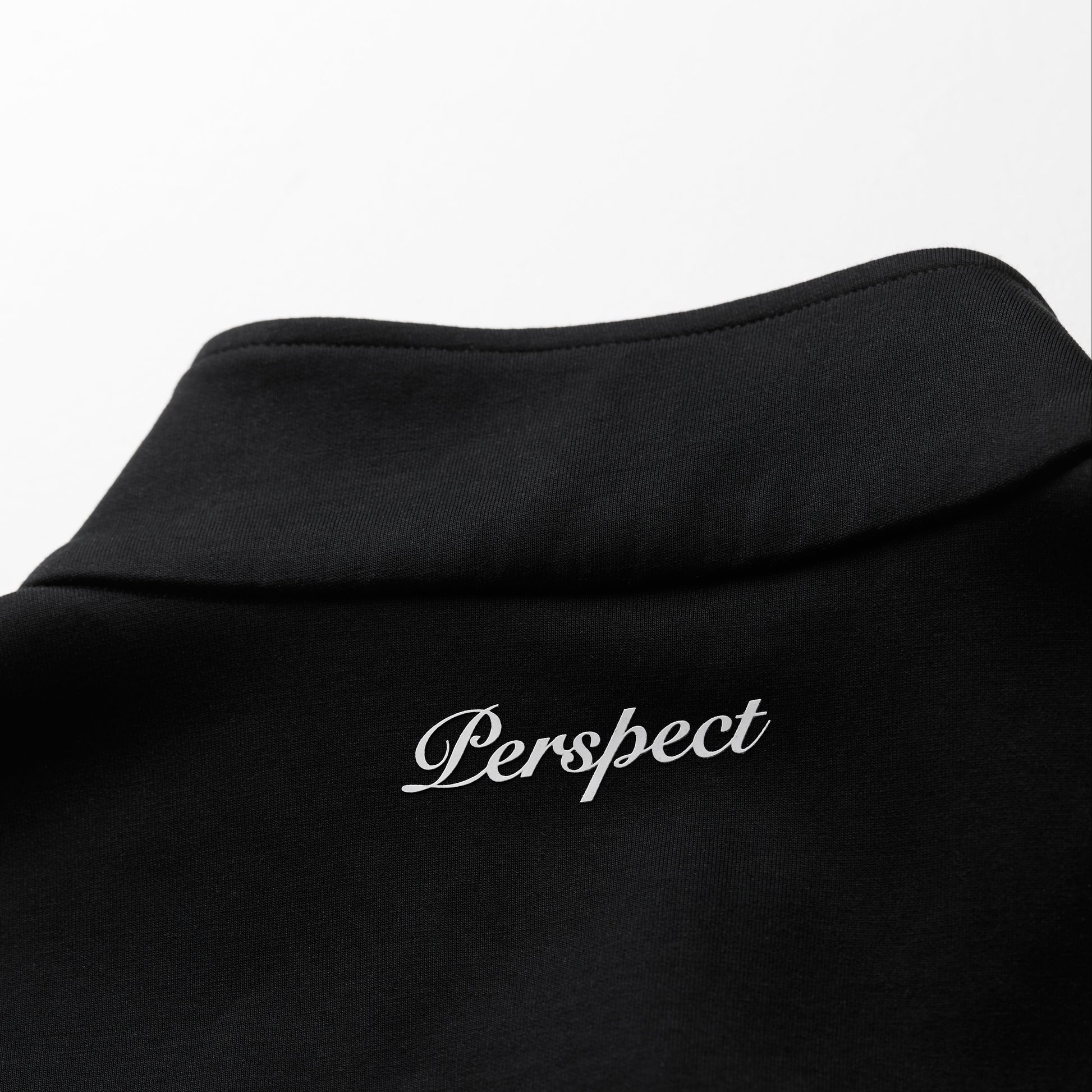 The Ravello Quarter Zip | Black